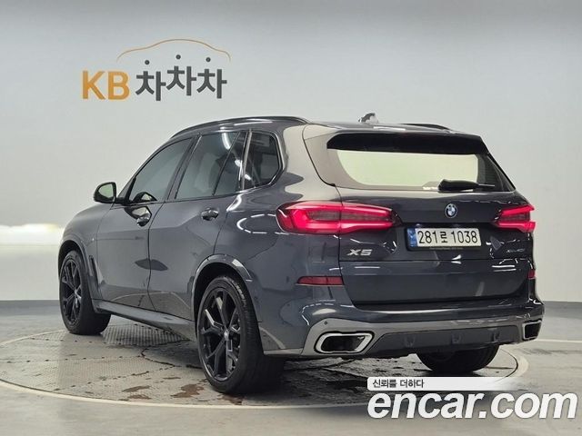 BMW X5 xDrive 40i M Sport — пробег 89 470 км — фото 2 из 5