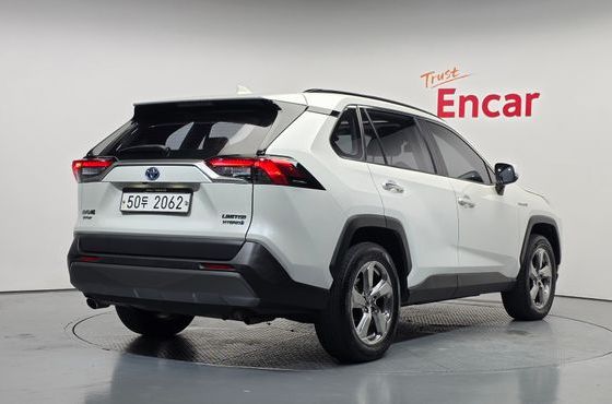 Toyota RAV4 2.5 4WD Hybrid — пробег 85 544 км — фото 2 из 5