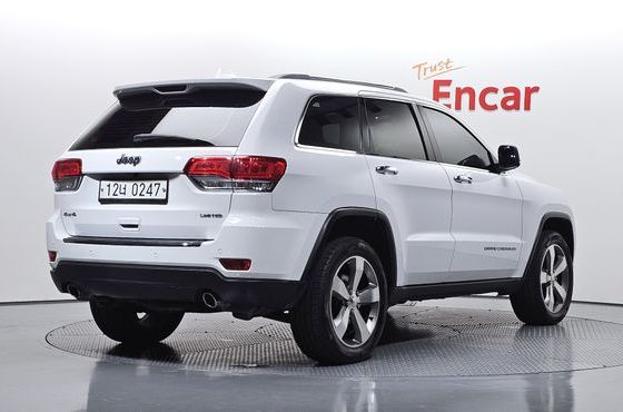Jeep Cherokee 3.6 Limited WK2 — пробег 113 681 км — фото 2 из 5