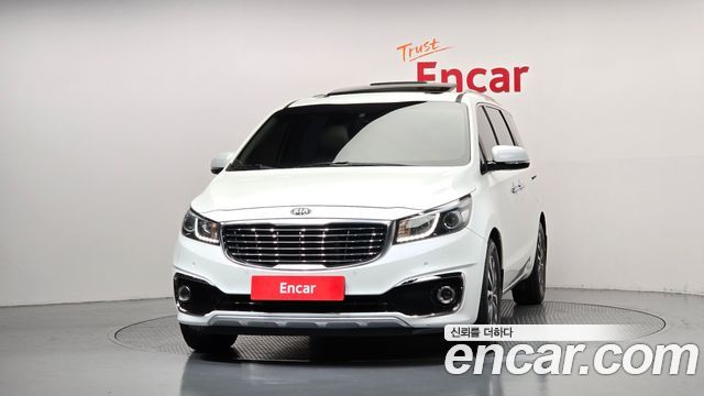 Kia Carnival 9-seater Luxury — пробег 254 821 км — фото 3 из 5