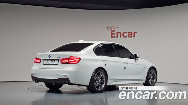 BMW 3-Series 320i M Sport — пробег 86 184 км — фото 2 из 5
