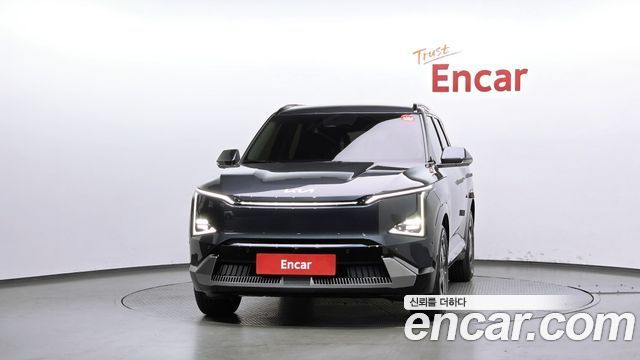 Kia EV5 Long Range 2WD Earth — пробег 3 886 км — фото 3 из 5