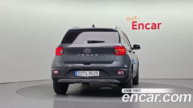 Hyundai Venue из Кореи Encar