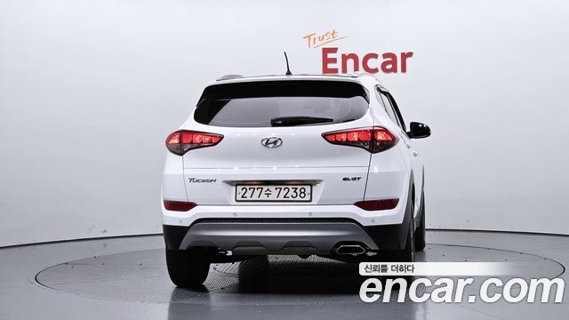 Hyundai Tucson Diesel 1.7 2WD Modern — пробег 193 869 км — фото 4 из 5