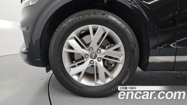 Genesis GV70 2.5T Gasoline 2WD — пробег 44 409 км — фото 5 из 5