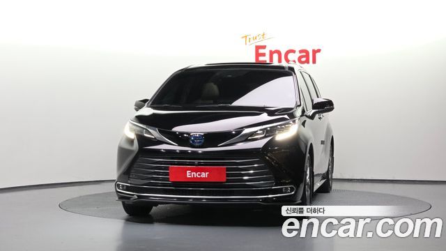 Toyota Sienna 2.5 Hybrid AWD — пробег 21 333 км — фото 3 из 5