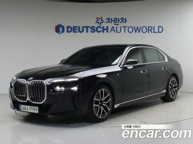 BMW 7-Series 740i sDrive M Sport — пробег 36 058 км — фото 1 из 5