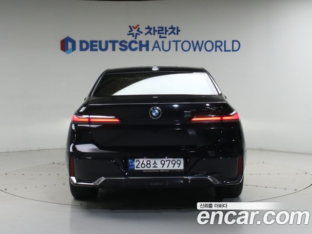BMW 7-Series 740i sDrive M Sport — пробег 36 058 км — фото 4 из 5