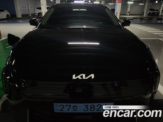 Kia EV4 Standard 2WD Earth — пробег 1 000 км — фото 3 из 5