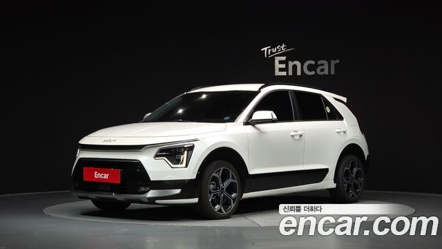 Kia Niro Signature — пробег 116 041 км — фото 1 из 5