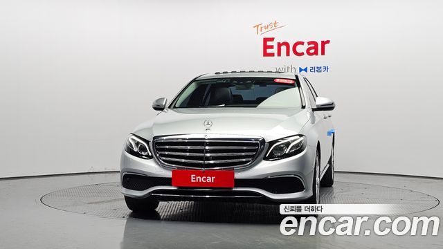 Mercedes-Benz E-Class E220d 4MATIC Exclusive — пробег 32 803 км — фото 3 из 5