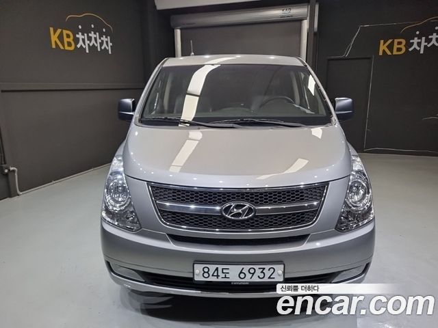 Hyundai Starex 5-Seater VAN CVX Deluxe — пробег 218 752 км — фото 3 из 5