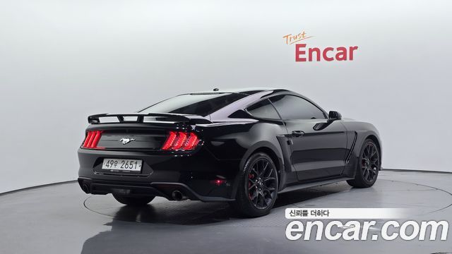 Ford Mustang Coupe — пробег 100 283 км — фото 2 из 5