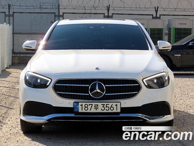 Mercedes-Benz E-Class E350 4MATIC Avantgarde — пробег 52 442 км — фото 1 из 5
