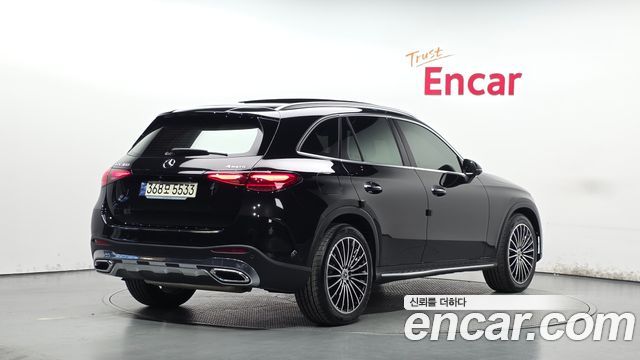 Mercedes-Benz GLC-Class GLC300 4MATIC AMG Line — пробег 40 360 км — фото 2 из 5