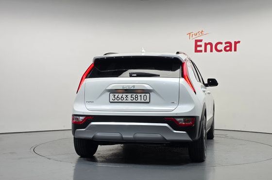 Kia Niro Prestige — пробег 50 081 км — фото 4 из 5