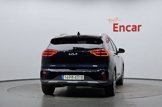 Kia Niro 1.6 HEV Signature — пробег 78 692 км — фото 4 из 5