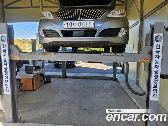 Hyundai Equus 3.8 Structure Change (Bi-Fuel) — пробег 179 268 км — фото 1 из 2