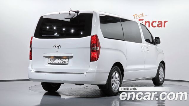 Hyundai Starex Van 5-Seater Modern — пробег 123 731 км — фото 2 из 5