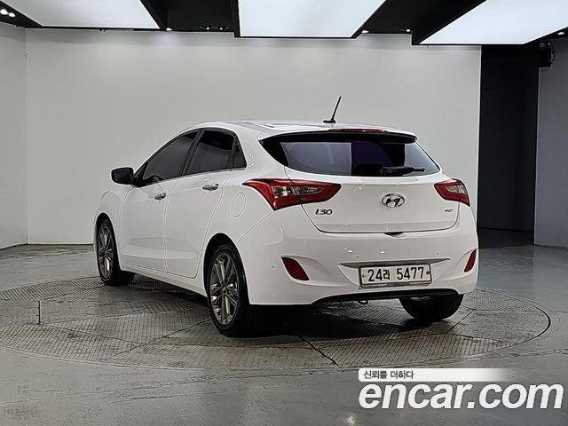 Hyundai i30 Diesel 1.6 PYL — пробег 153 992 км — фото 3 из 5