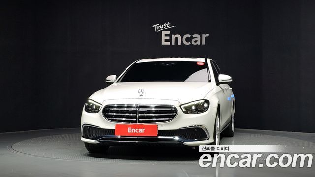 Mercedes-Benz E-Class E220d 4MATIC Exclusive — пробег 45 041 км — фото 3 из 5