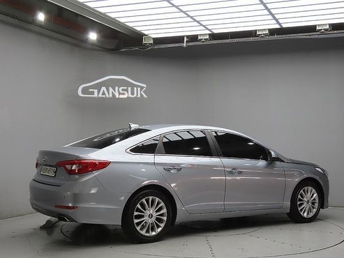 Hyundai Sonata 2.0 Smart — пробег 241 500 км — фото 4 из 5