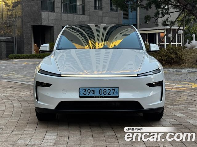 Tesla Model Y Premium RWD — пробег 2 084 км — фото 3 из 5