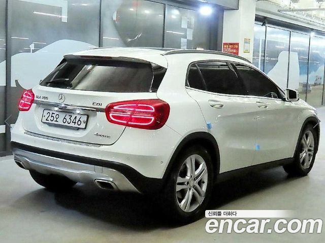 Mercedes-Benz GLA-Class из Кореи Encar