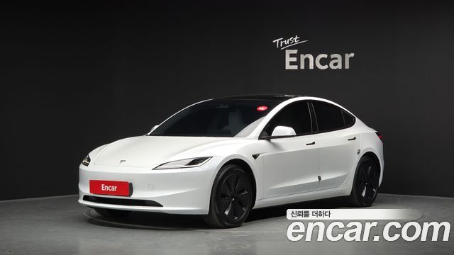 Tesla Model 3 RWD — пробег 18 105 км — фото 1 из 5