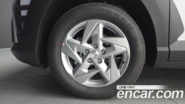 Hyundai Kona Gasoline 2.0 2WD Modern — пробег 365 км — фото 5 из 5