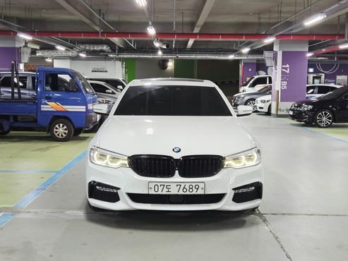 BMW 5-Series 520d M Sport Package Plus — пробег 91 279 км — фото 1 из 5