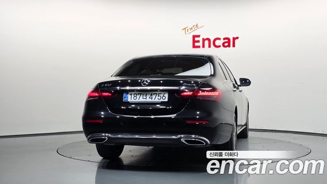 Mercedes-Benz E-Class E350 4MATIC Avantgarde — пробег 58 256 км — фото 4 из 5
