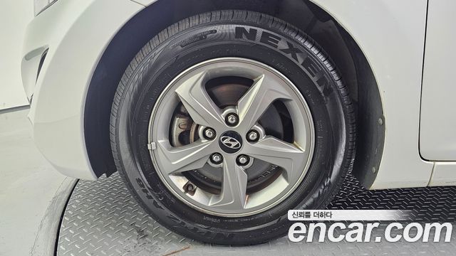 Hyundai AVANTE 1.6 GDi Style — пробег 125 014 км — фото 5 из 5