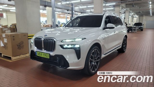 BMW X7 xDrive 40i M Sport 6STR — пробег 4 046 км — фото 1 из 5