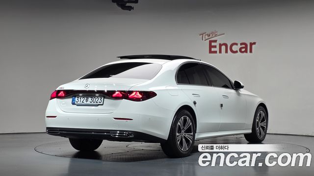 Mercedes-Benz E-Class из Кореи Encar