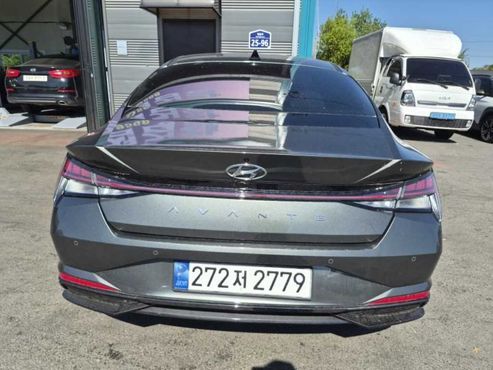 Hyundai AVANTE Inspiration — пробег 37 657 км — фото 3 из 5