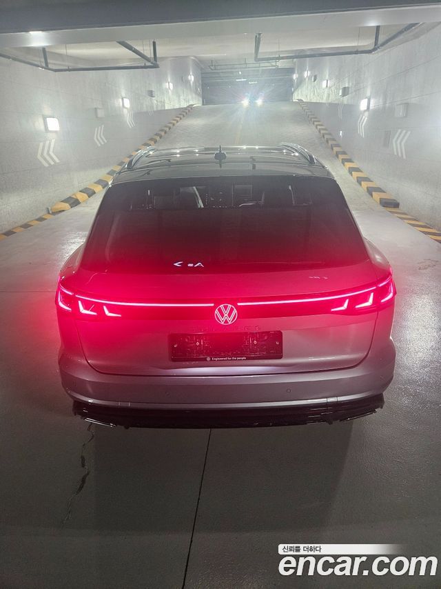 Volkswagen Touareg 3.0 TDI R-Line — пробег 20 км — фото 5 из 5