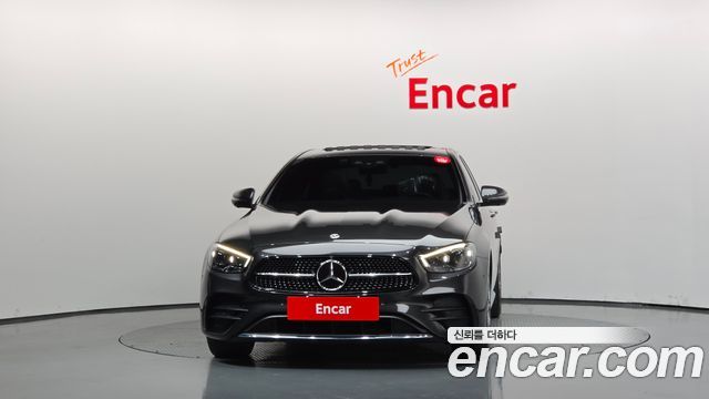 Mercedes-Benz E-Class E220d 4MATIC AMG Line — пробег 75 876 км — фото 3 из 5