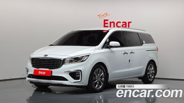Kia Carnival Gasoline 9-Seater Noblesse Special — пробег 71 507 км — фото 1 из 5