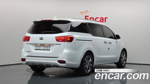 Kia Carnival Gasoline 9-Seater Noblesse Special — пробег 71 507 км — фото 2 из 5