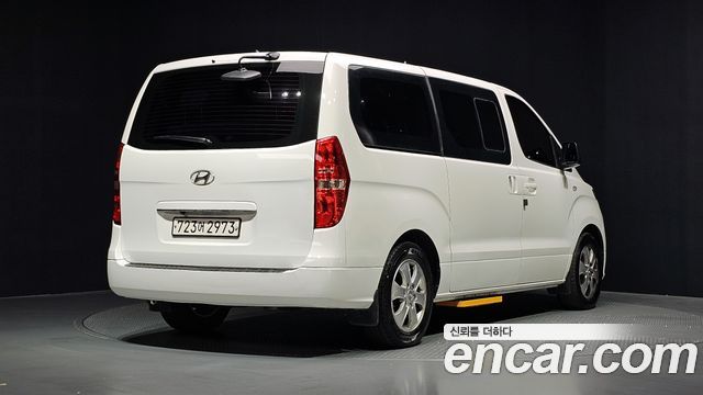 Hyundai Starex Wagon 12-Seater Smart — пробег 190 325 км — фото 2 из 5