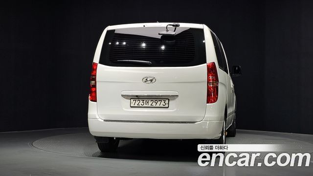 Hyundai Starex Wagon 12-Seater Smart — пробег 190 325 км — фото 4 из 5
