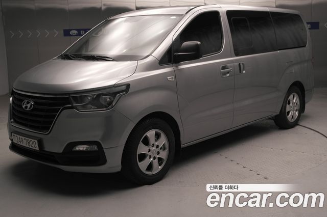 Hyundai Starex Wagon 12-Seater Smart — пробег 163 288 км — фото 1 из 5