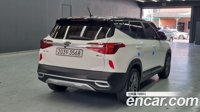 Kia Seltos из Кореи Encar