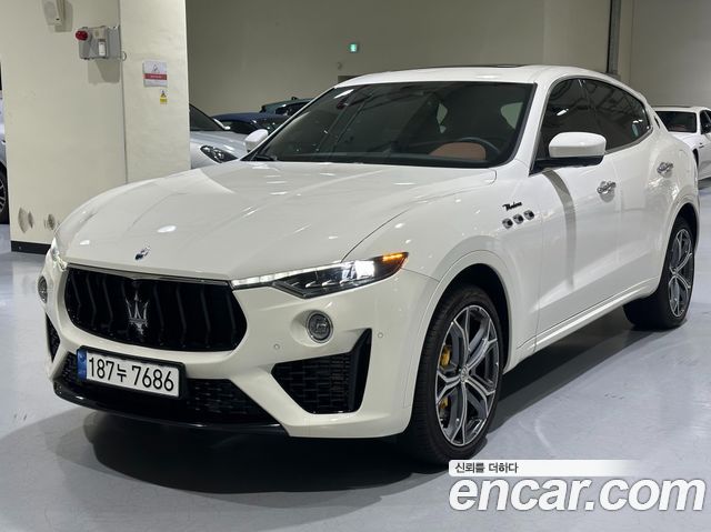 Maserati Levante 3.0 S AWD Modena — пробег 6 280 км — фото 1 из 5