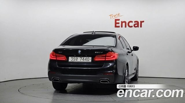 BMW 5-Series 520d xDrive M Sport Package Plus — пробег 133 722 км — фото 4 из 5