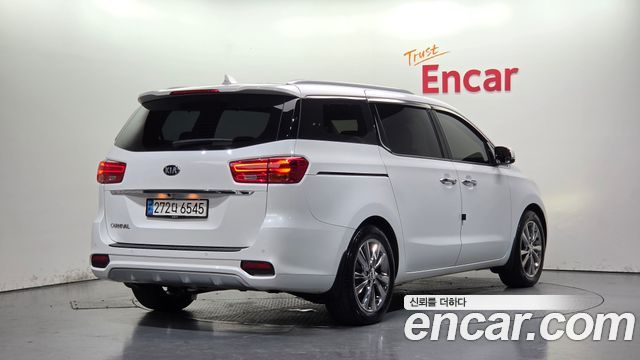 Kia Carnival Gasoline 9-Seater Noblesse Special — пробег 93 113 км — фото 2 из 5