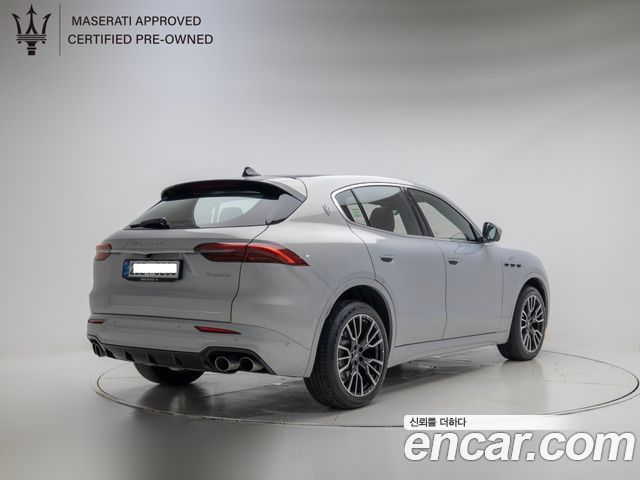 Maserati Grecale 2.0 AWD GT Type P — пробег 11 480 км — фото 2 из 5