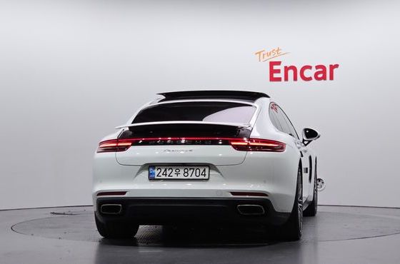 Porsche Panamera 3.0 AWD — пробег 69 462 км — фото 4 из 5
