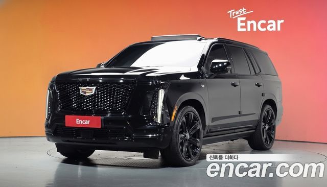 Cadillac Escalade 6.2 Sports Platinum — пробег 14 383 км — фото 1 из 5